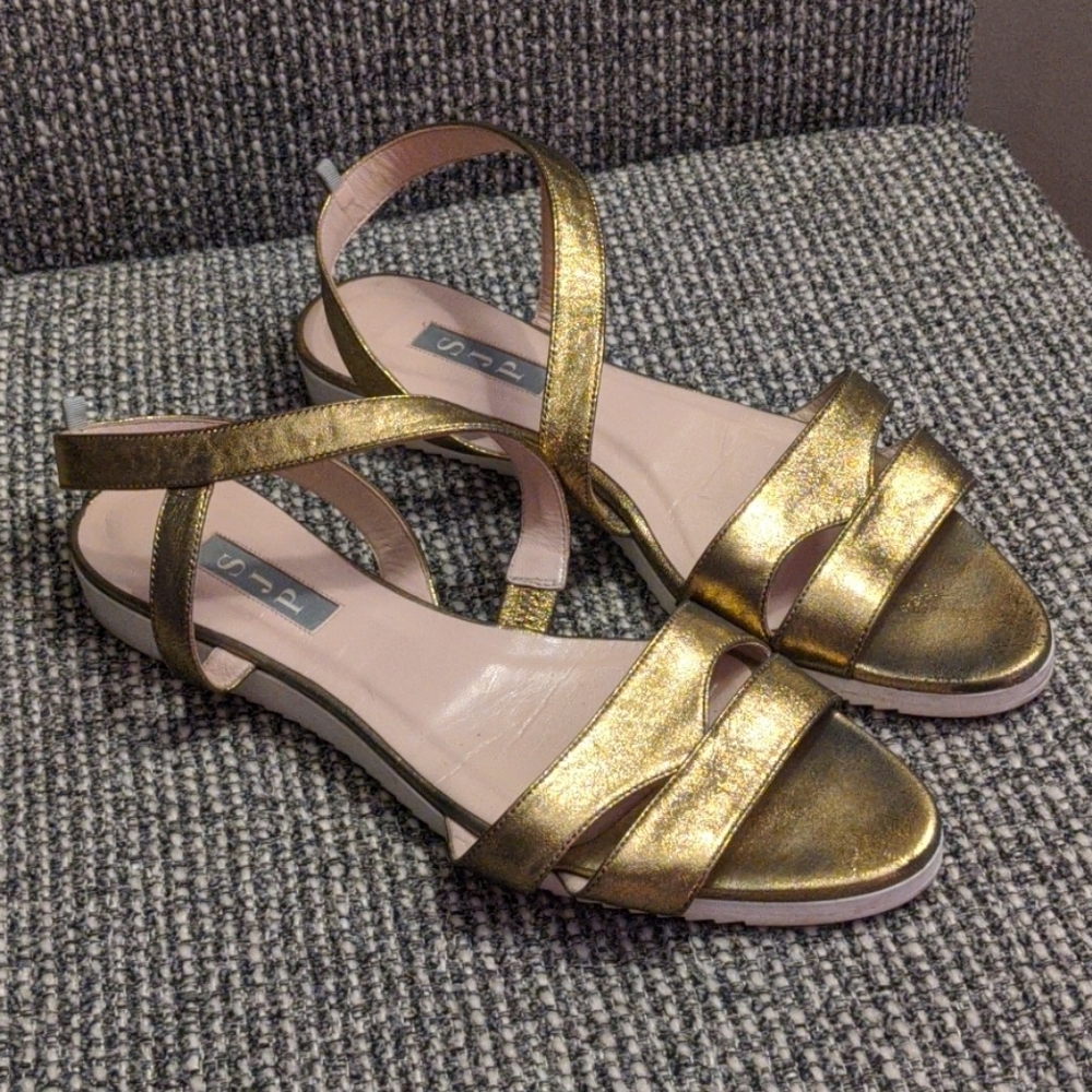 SJP Supernova Flat Gold Strappy Sandal read below!